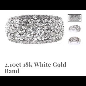 Diamond wedding band